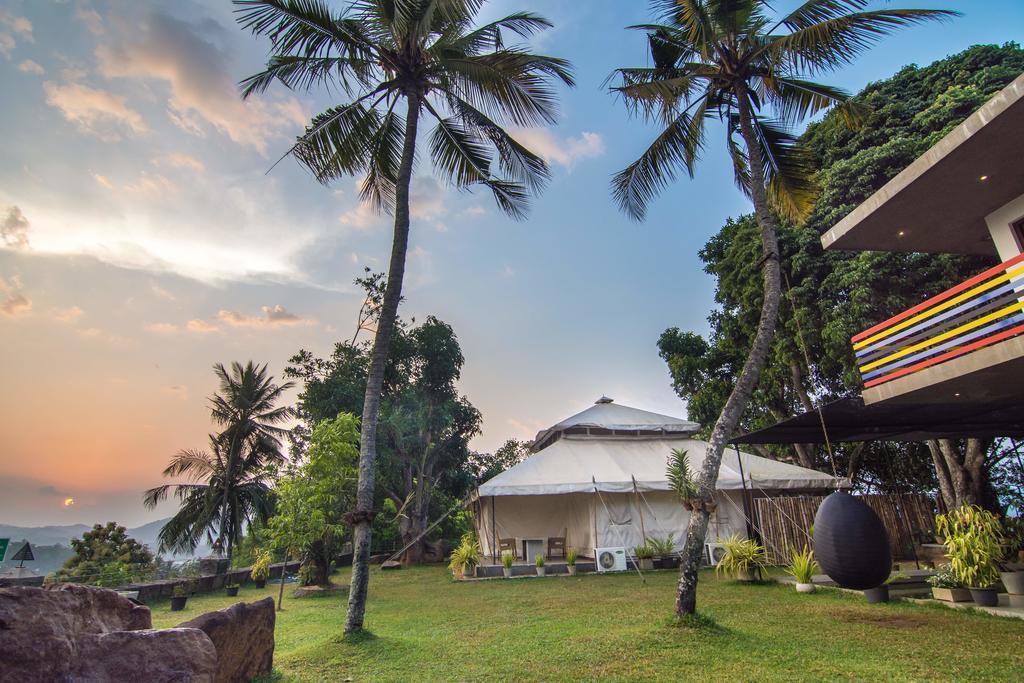 The Elephant Stables Kandy Exteriér fotografie